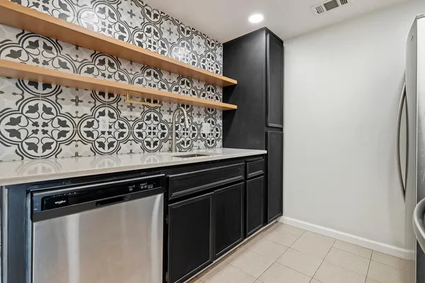 $195,900 | 1313 Floyd Avenue, Unit 136, Modesto, CA 95355