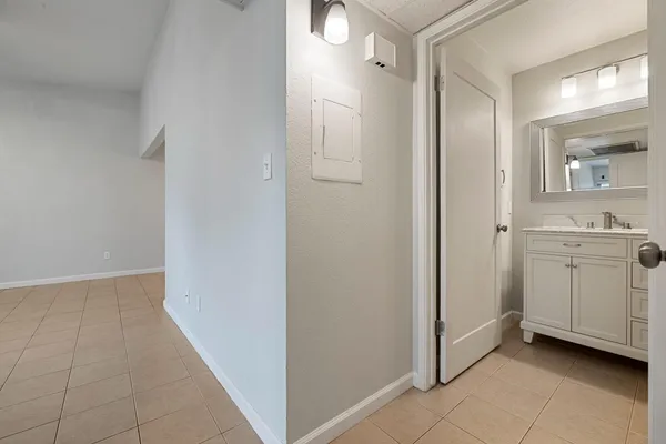 $195,900 | 1313 Floyd Avenue, Unit 136, Modesto, CA 95355