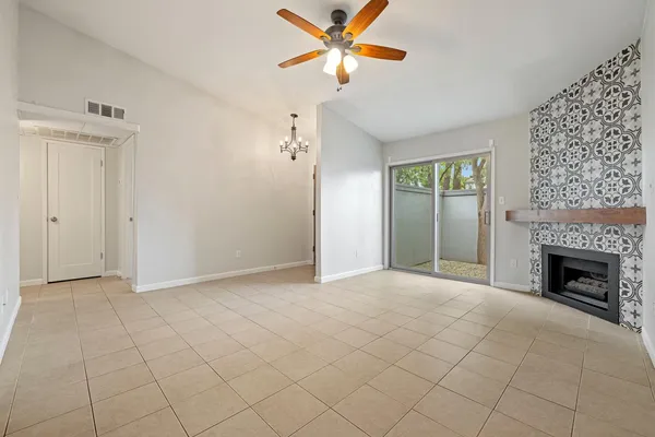 $195,900 | 1313 Floyd Avenue, Unit 136, Modesto, CA 95355