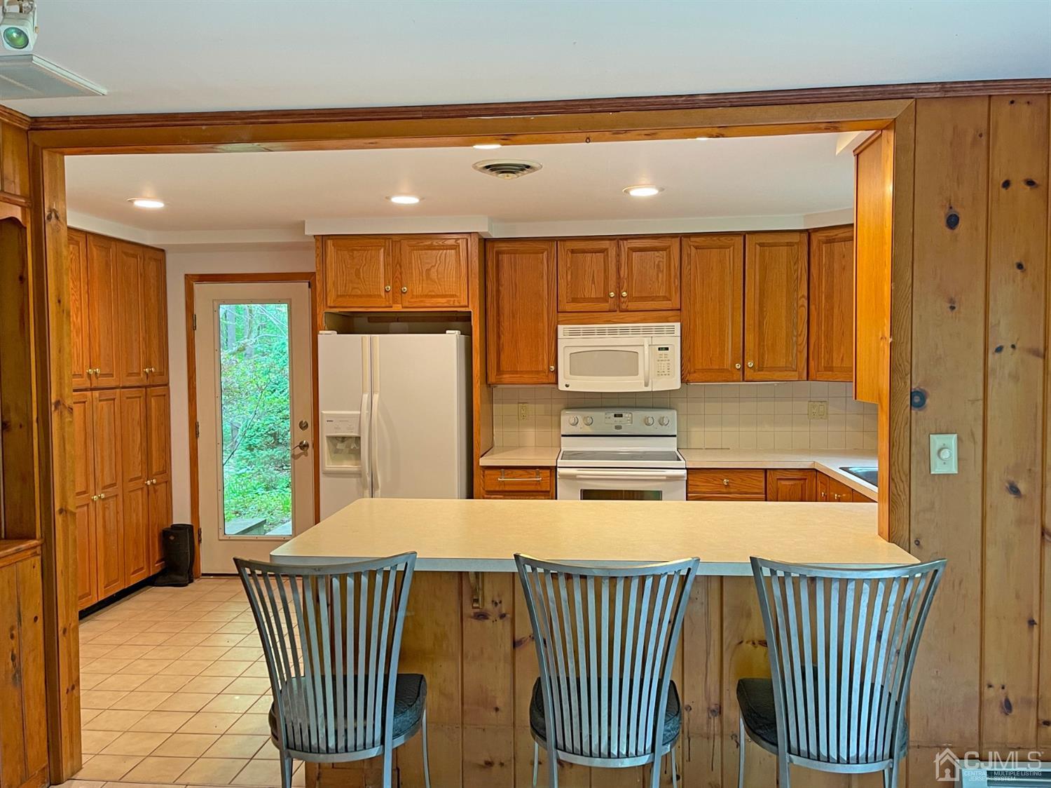 278 Rileyville Road Hopewell, NJ 08525 - Photo 3 of 26