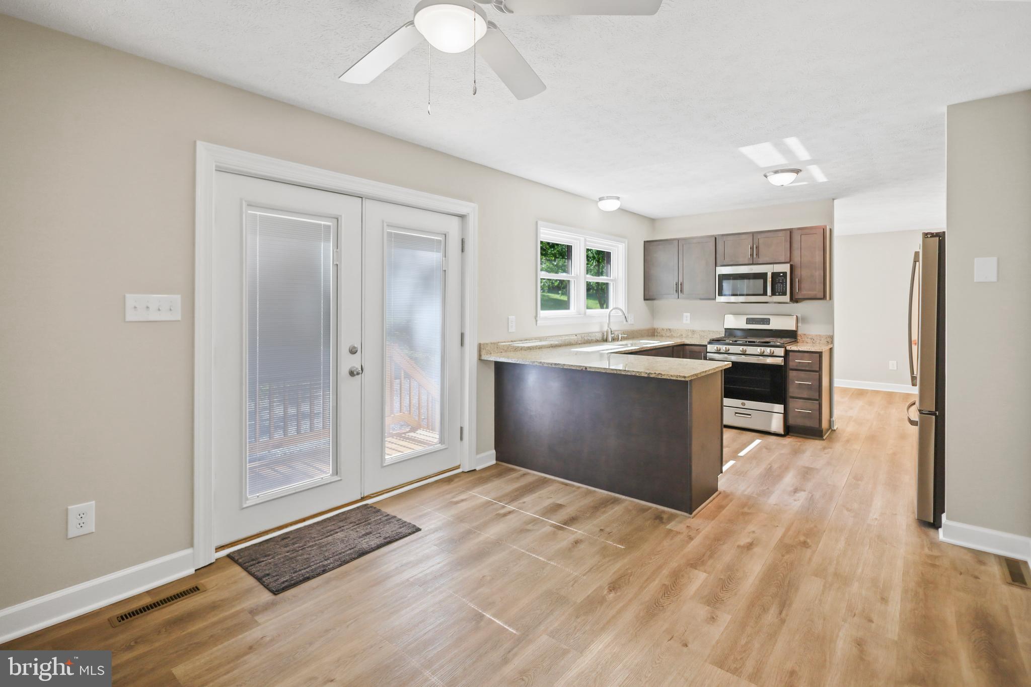 804 Farms River Road Front Royal, VA 22630 - Photo 5 of 80 Kitchen