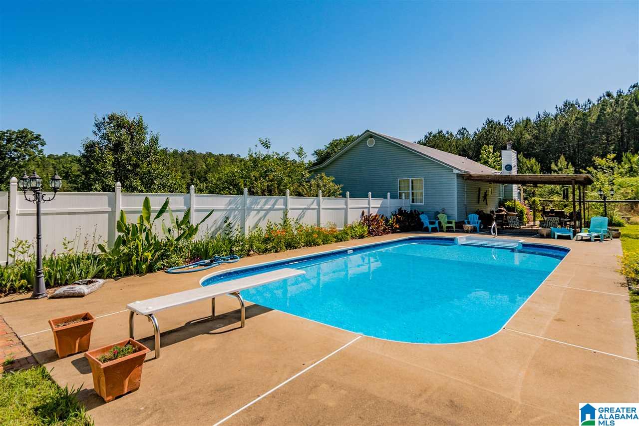 1591 Camp Brownie Road Sylacauga, AL 35151 - Photo 37 of 43