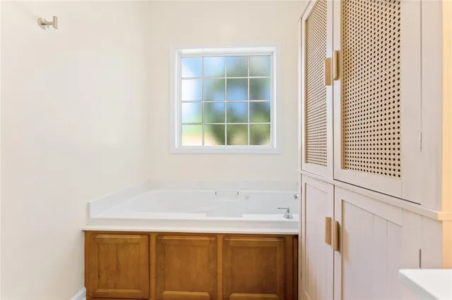 $2,100 | 307 Willow Brook Lane, Seneca, SC 29678