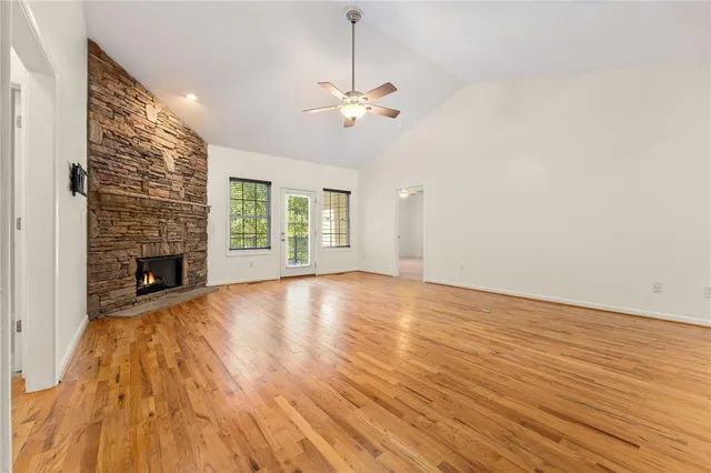 $2,100 | 307 Willow Brook Lane, Seneca, SC 29678