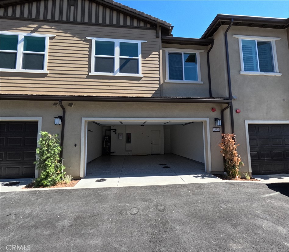 32336 Brunello Way Temecula, CA 92591 - Photo 22 of 25 a house view with a outdoor space