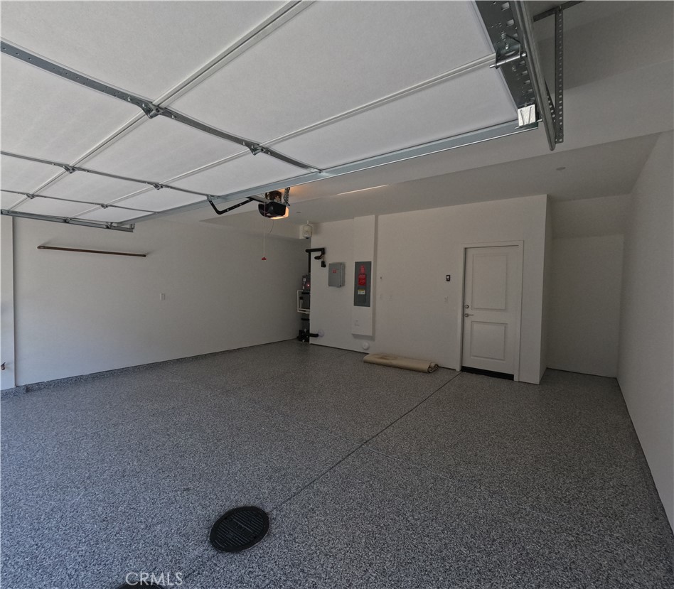 32336 Brunello Way Temecula, CA 92591 - Photo 24 of 25 a view of a garage