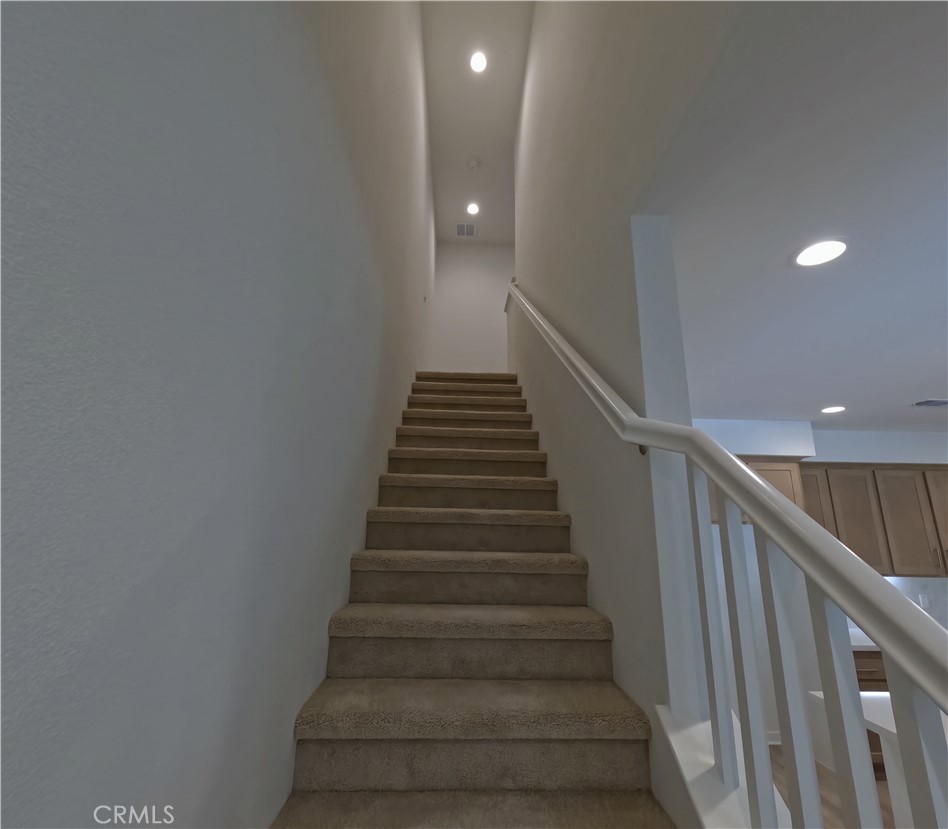 32336 Brunello Way Temecula, CA 92591 - Photo 8 of 25 a view of entryway