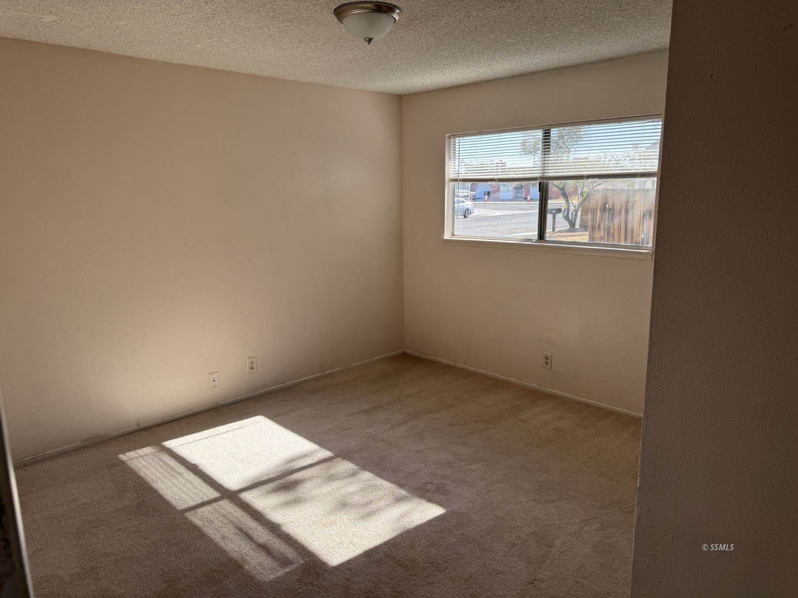 736 Commercial Avenue Ridgecrest, CA 93555 - Photo 7 of 30