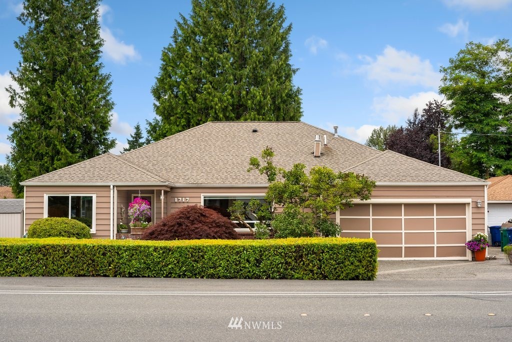 1717 Aberdeen Avenue Northeast Renton, WA 98056 - Photo 1 of 23 Gallery Image 1