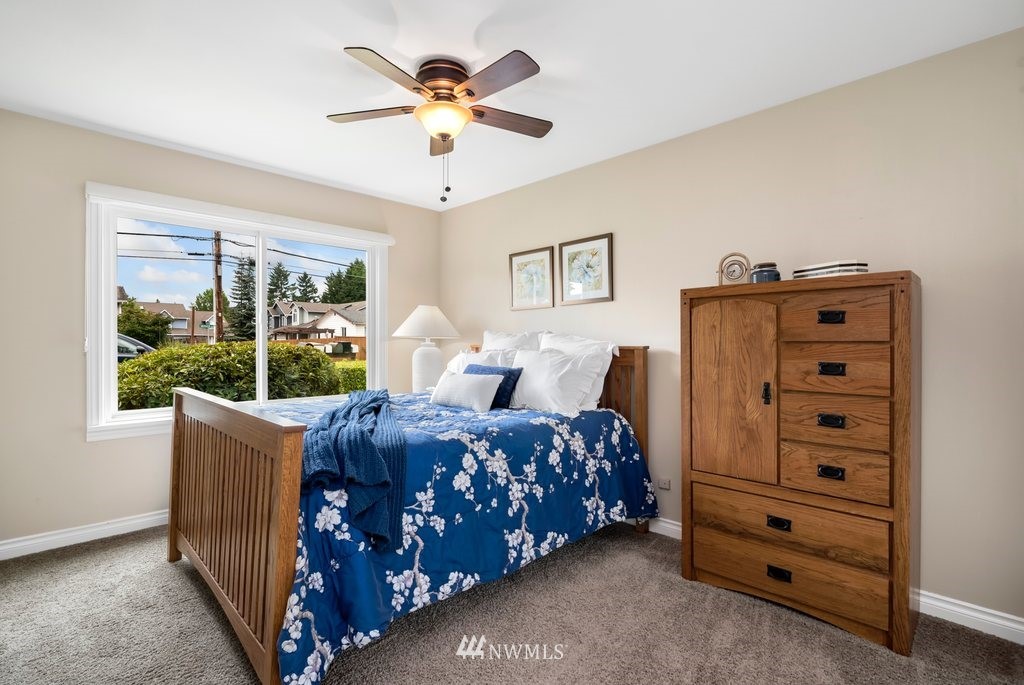 1717 Aberdeen Avenue Northeast Renton, WA 98056 - Photo 12 of 23 Gallery Image 12