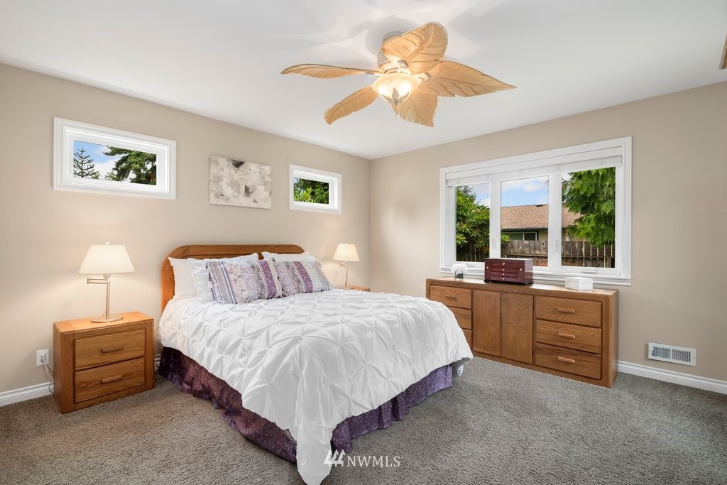 1717 Aberdeen Avenue Northeast Renton, WA 98056 - Photo 14 of 23 Gallery Image 14