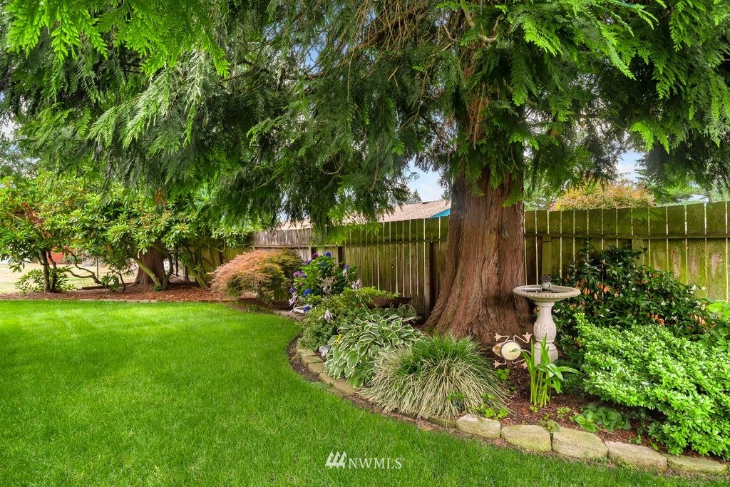 1717 Aberdeen Avenue Northeast Renton, WA 98056 - Photo 20 of 23 Gallery Image 20