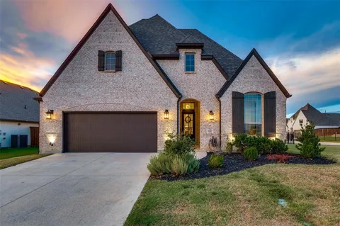 $575,000 | 6344 Tavolo Parkway, Fort Worth, TX 76123