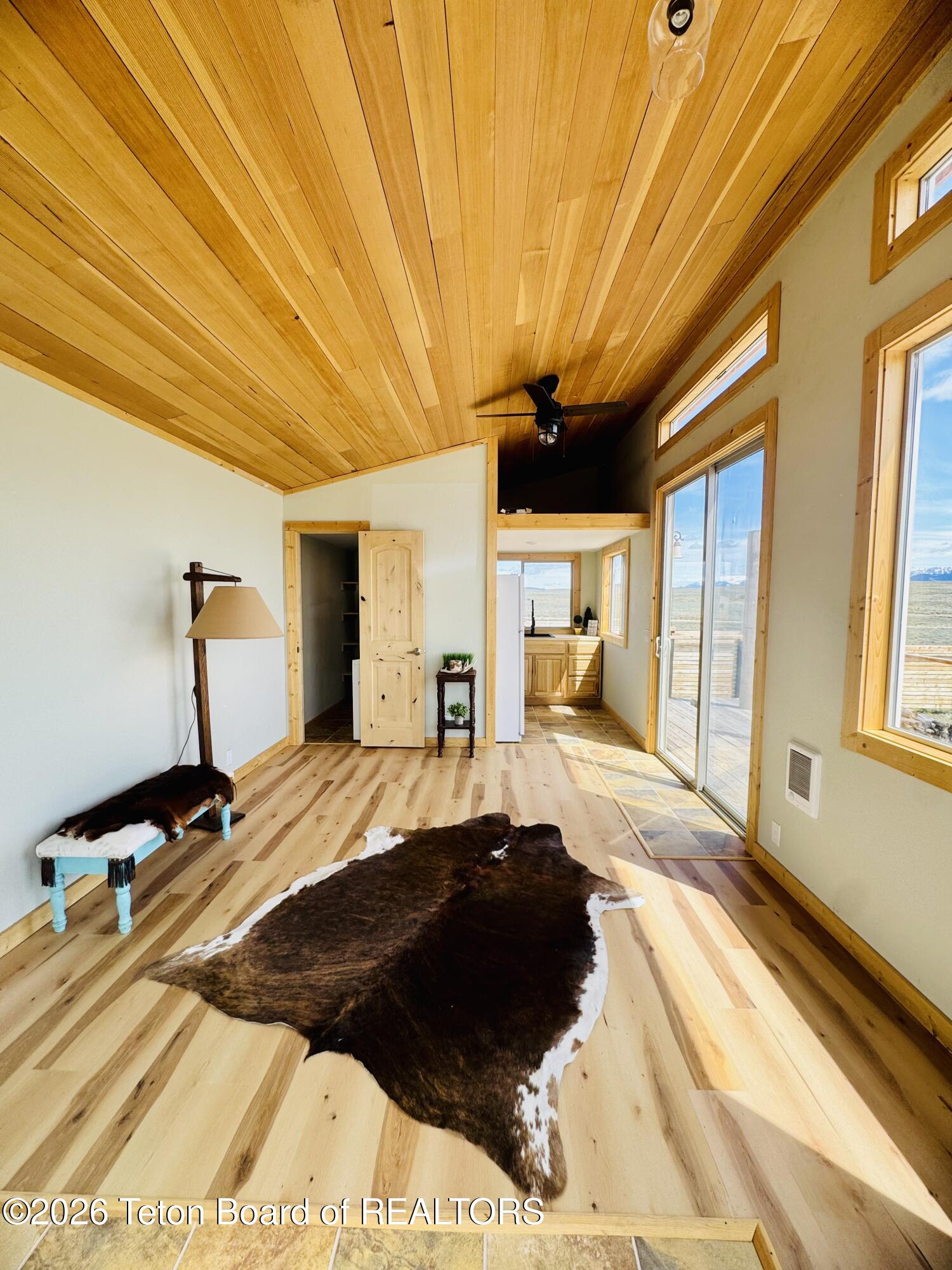 122 Chief Joseph Road Pinedale, WY 82941 - Photo 7 of 32 Welcoming Design