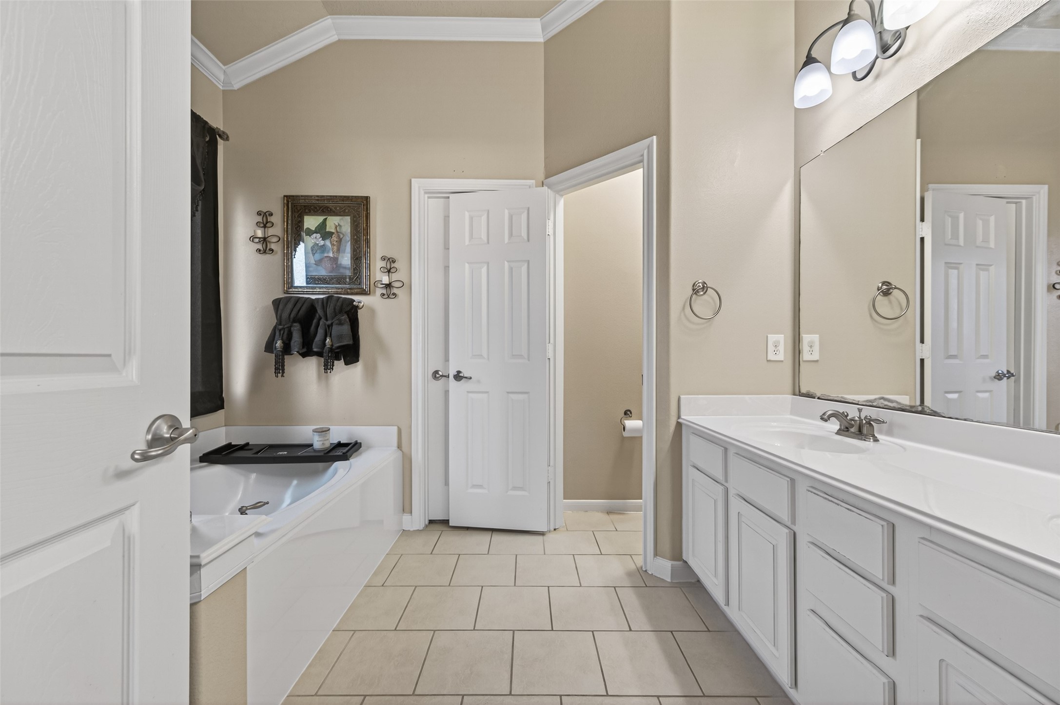 4602 Countrypines Drive Spring, TX 77388 - Photo 12 of 21 a bathroom with a sink a toilet a mirror and shower