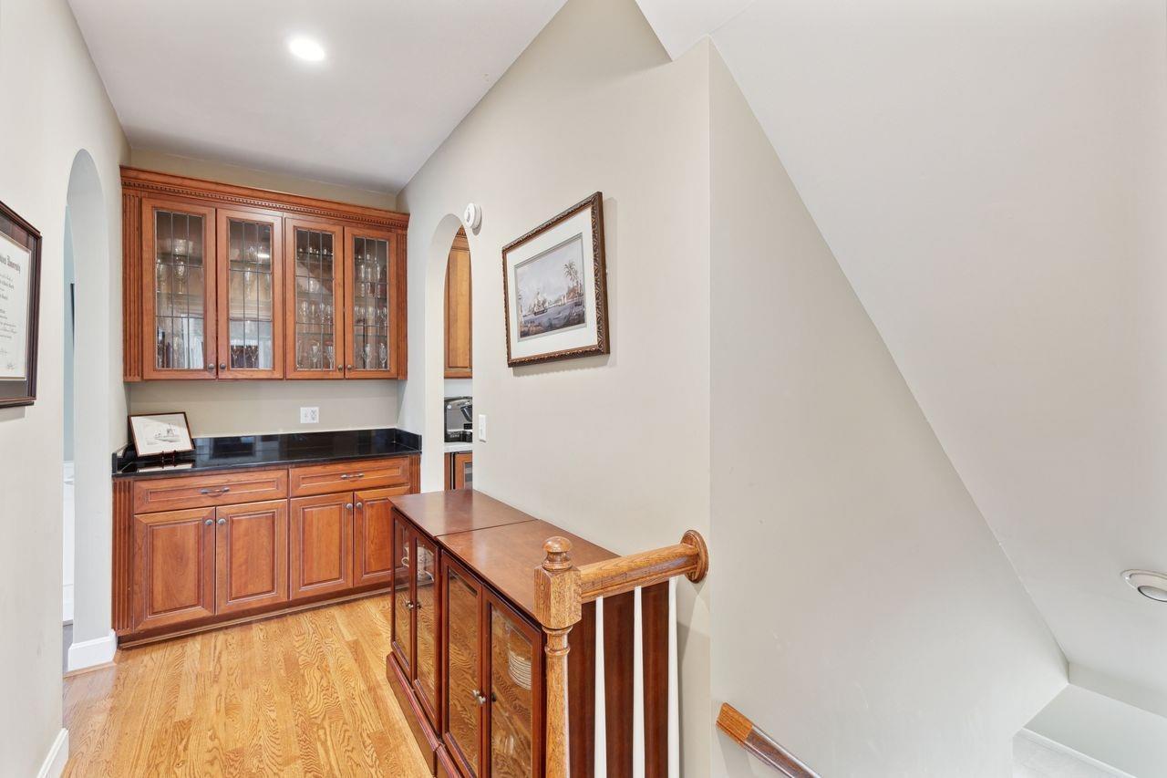 7795 Keller Road Cincinnati, OH 45243 - Photo 23 of 38