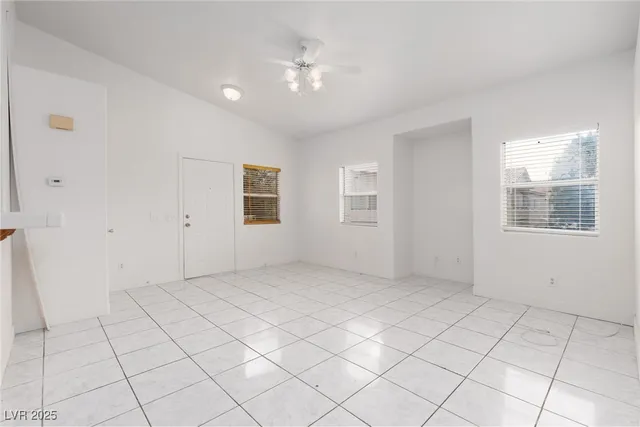 $1,450 | 7450 South Eastern Avenue, Unit 2089, Las Vegas, NV 89123