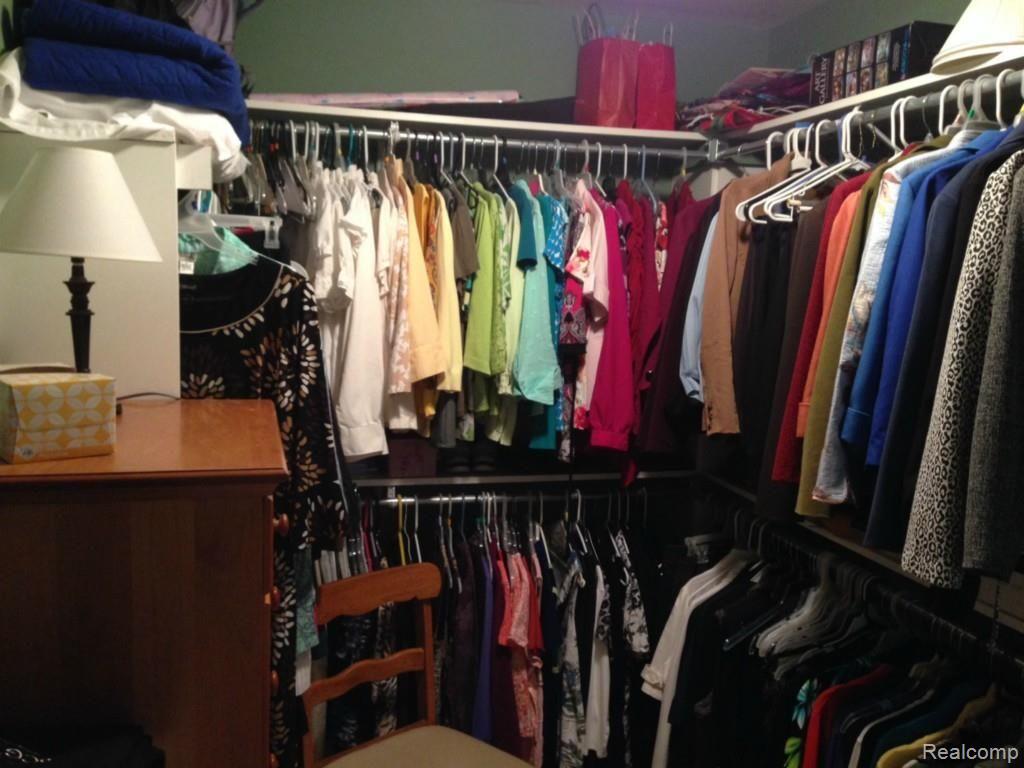 3990 Beattie Road Howell, MI 48843 - Photo 11 of 34 Master Walkin Closet 1.jpg