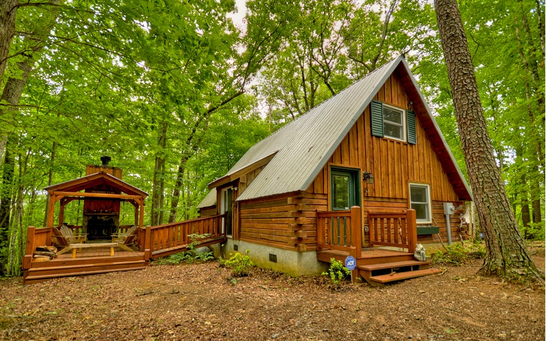 360 Bent Wood Lane Blue Ridge, GA 30513 - Photo 1 of 36 Main View