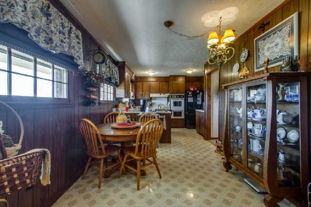 1035 Mill Road Dickson, TN 37055 - Photo 10 of 20 Big breakfast room too!
