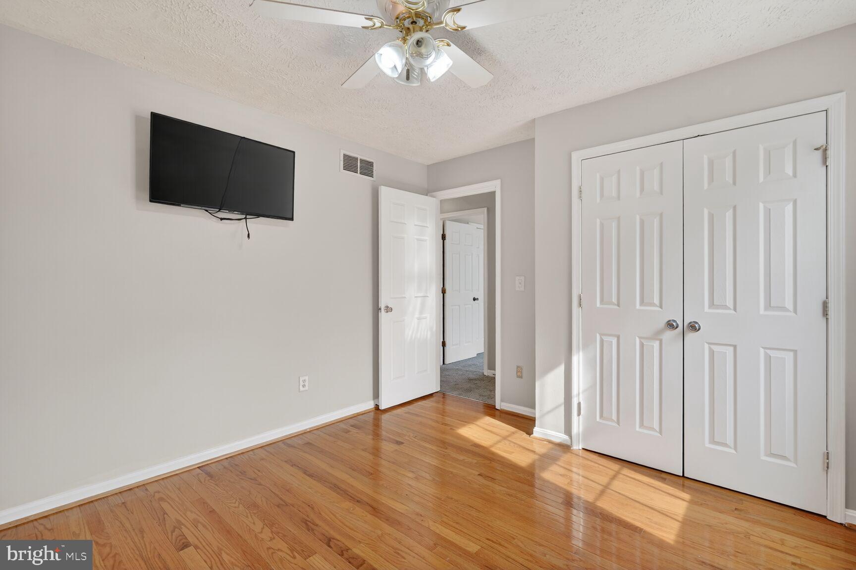 467 Oakton Road Odenton, MD 21113 - Photo 16 of 32