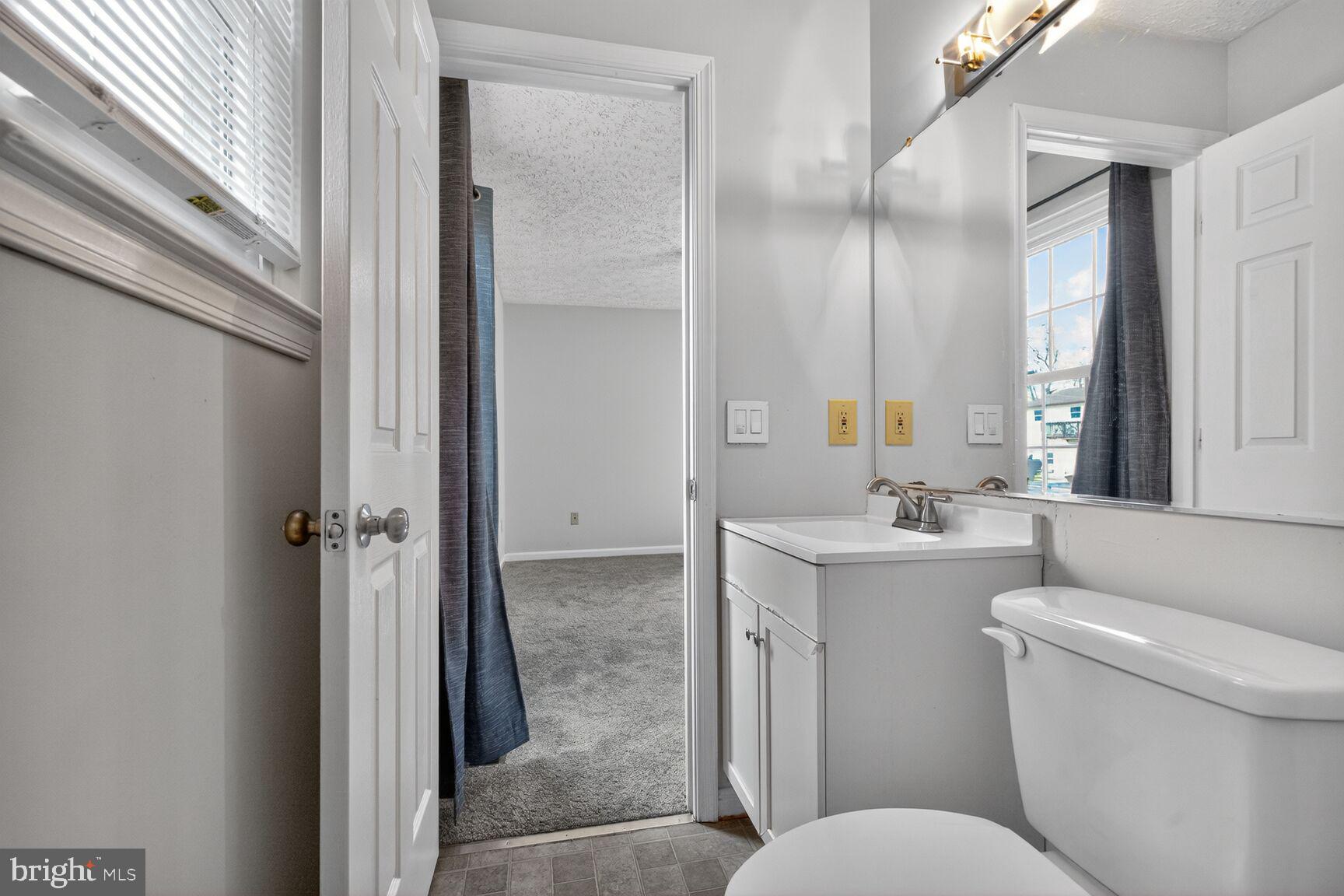 467 Oakton Road Odenton, MD 21113 - Photo 17 of 32