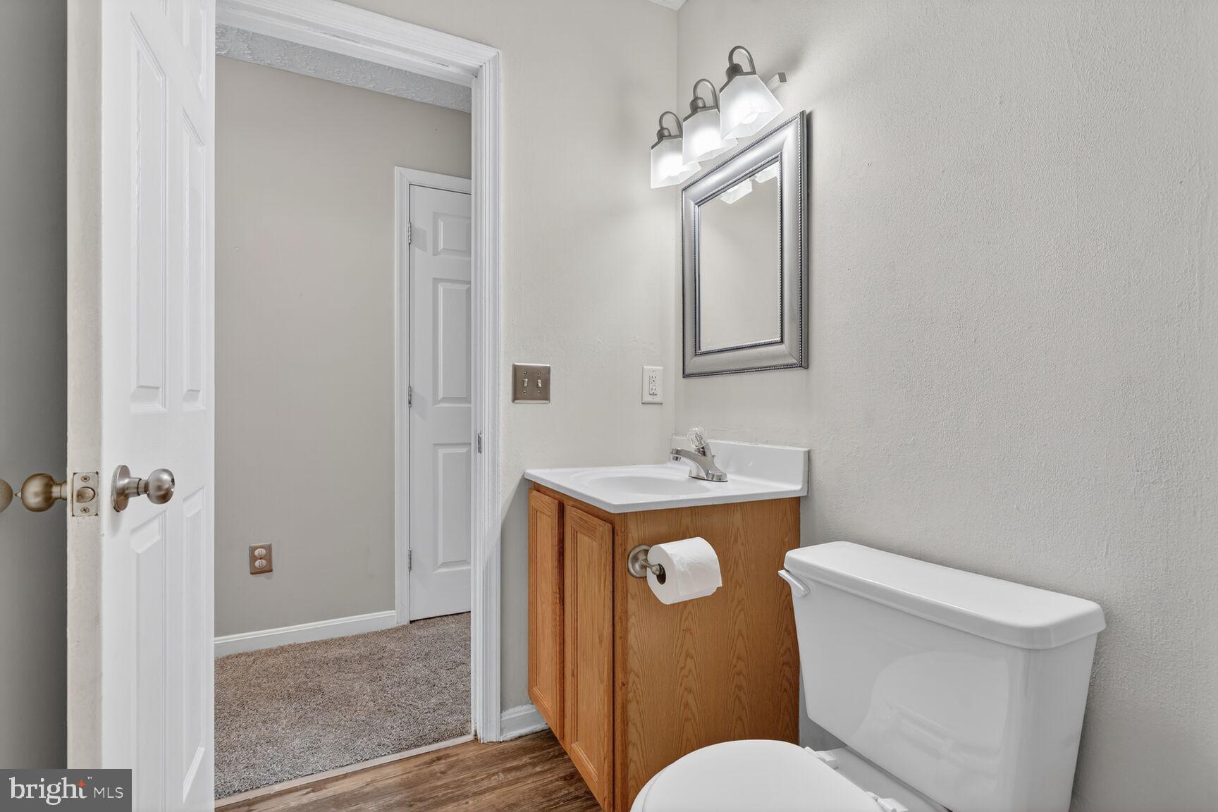 467 Oakton Road Odenton, MD 21113 - Photo 18 of 32