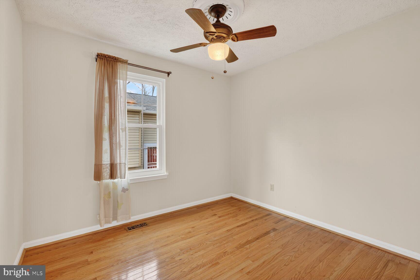 467 Oakton Road Odenton, MD 21113 - Photo 25 of 32