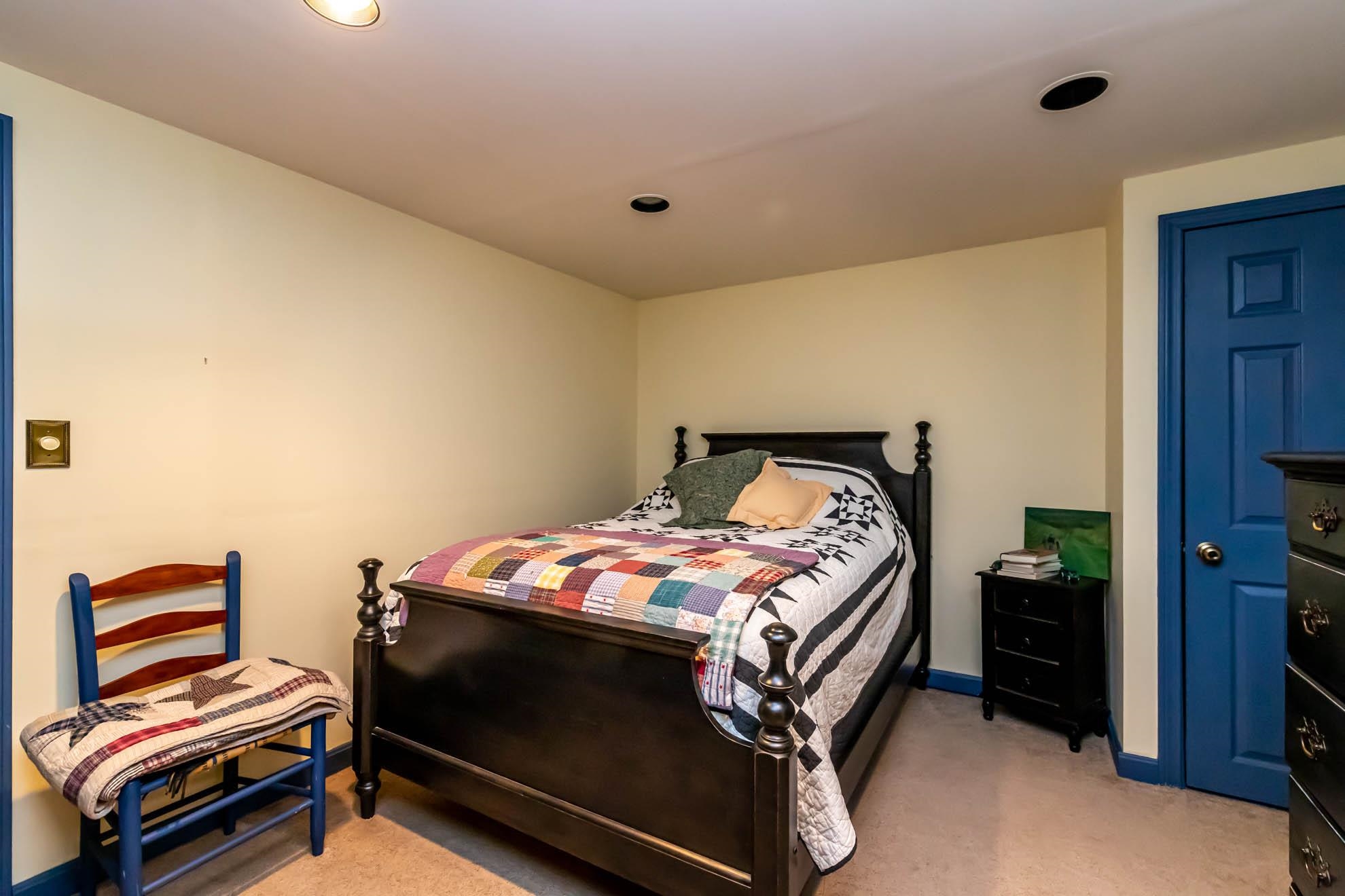 437 Middle Road Dover, NH 03820 - Photo 5 of 22