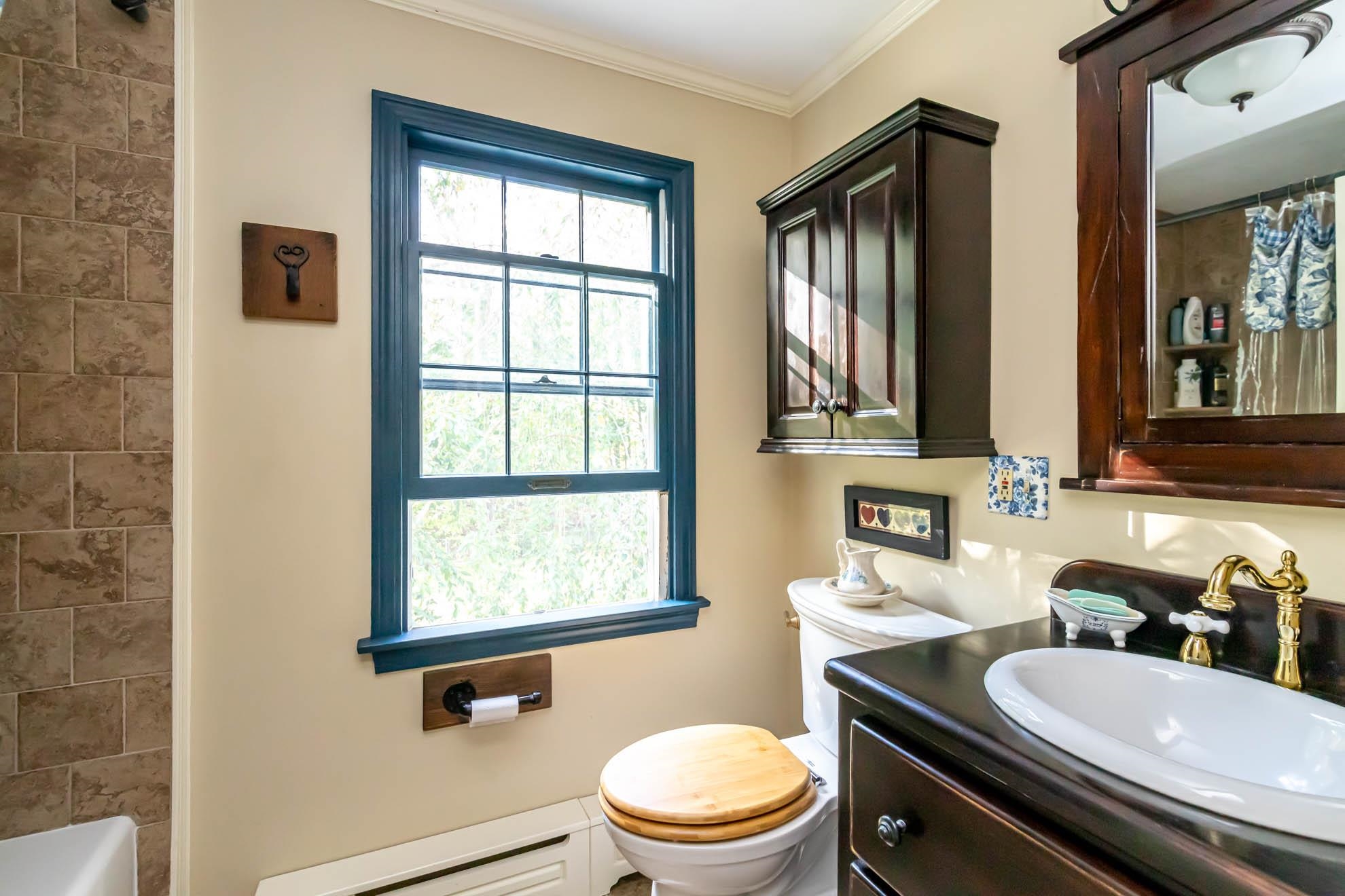 437 Middle Road Dover, NH 03820 - Photo 10 of 22