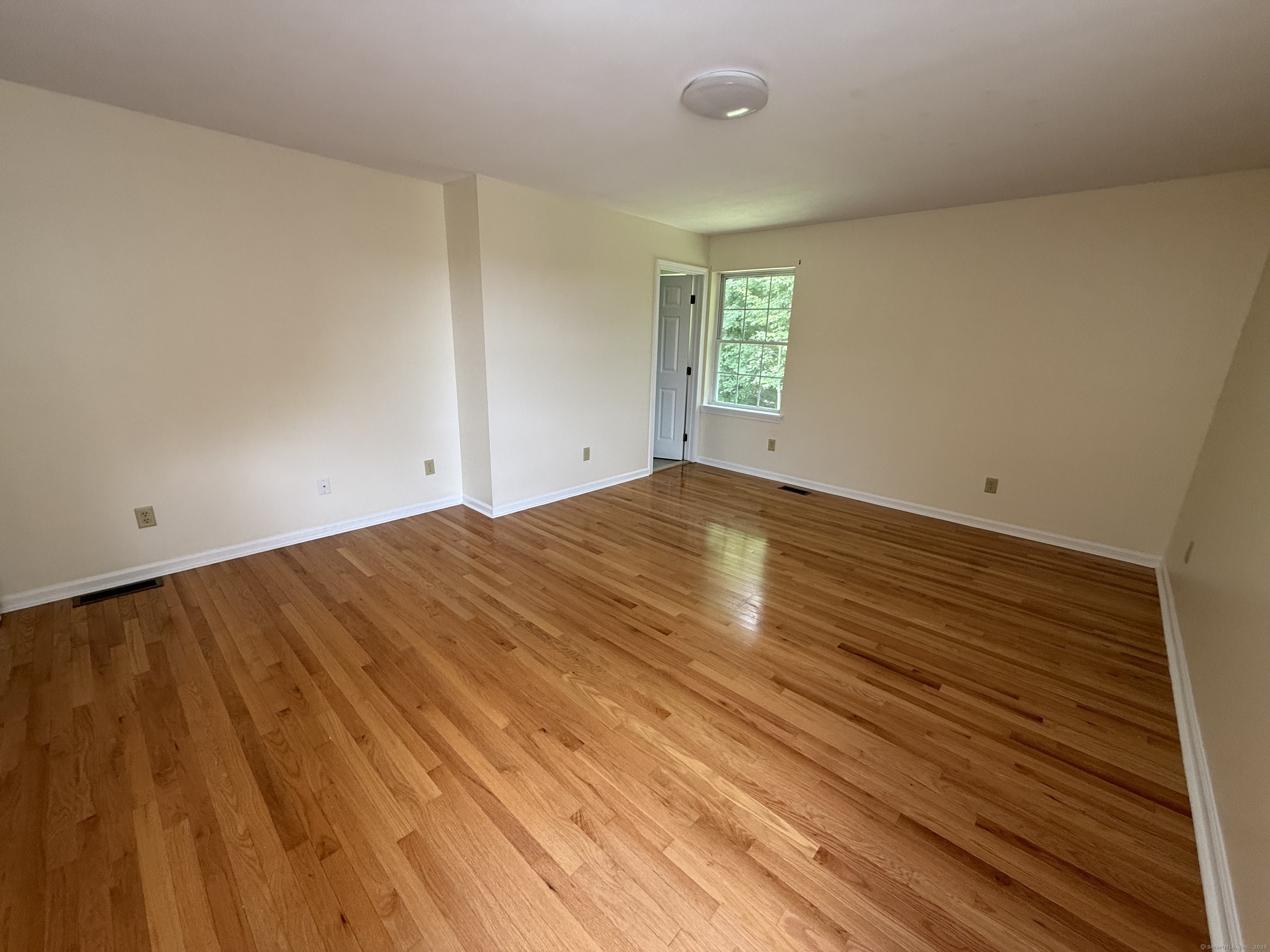183 Osborn Road Naugatuck, CT 06770 - Photo 11 of 33