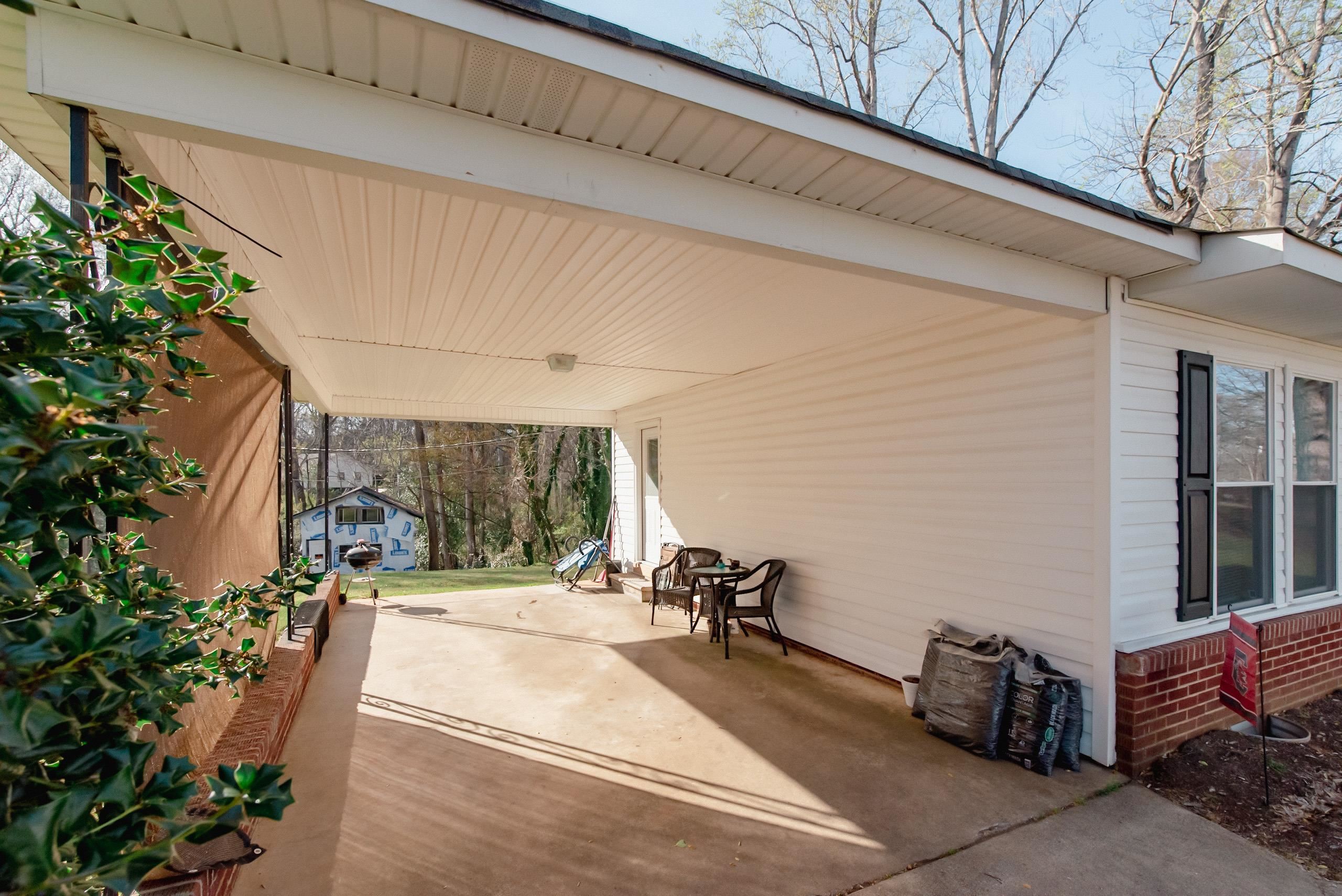 251 Old Converse Road Spartanburg, SC 29307 - Photo 3 of 26 Gallery Image 3