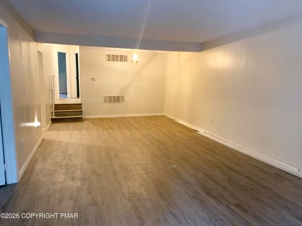 $1,900 | 130 View Court, Unit 101, Mount Pocono, PA 18344