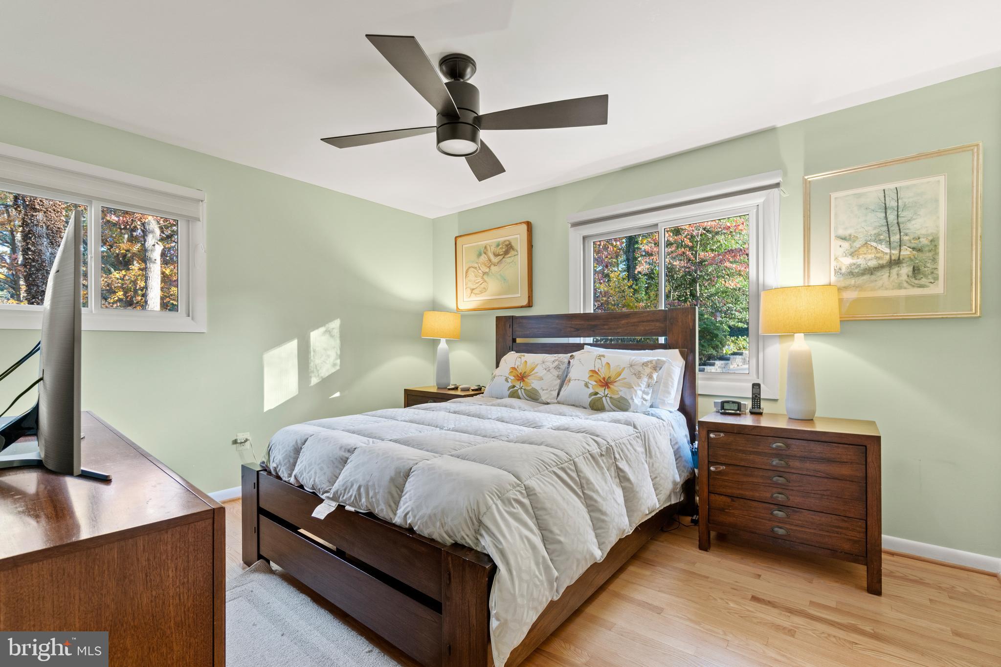 11226 South Shore Road Reston, VA 20190 - Photo 22 of 45 Second bedroom