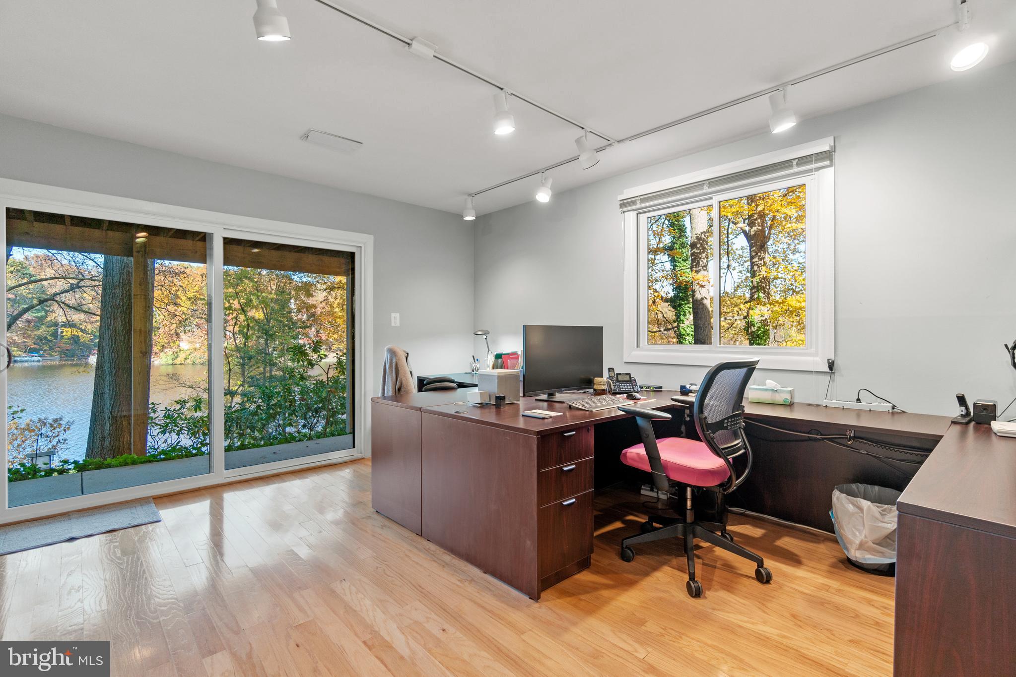 11226 South Shore Road Reston, VA 20190 - Photo 29 of 45 Fourth bedroom or an office with views