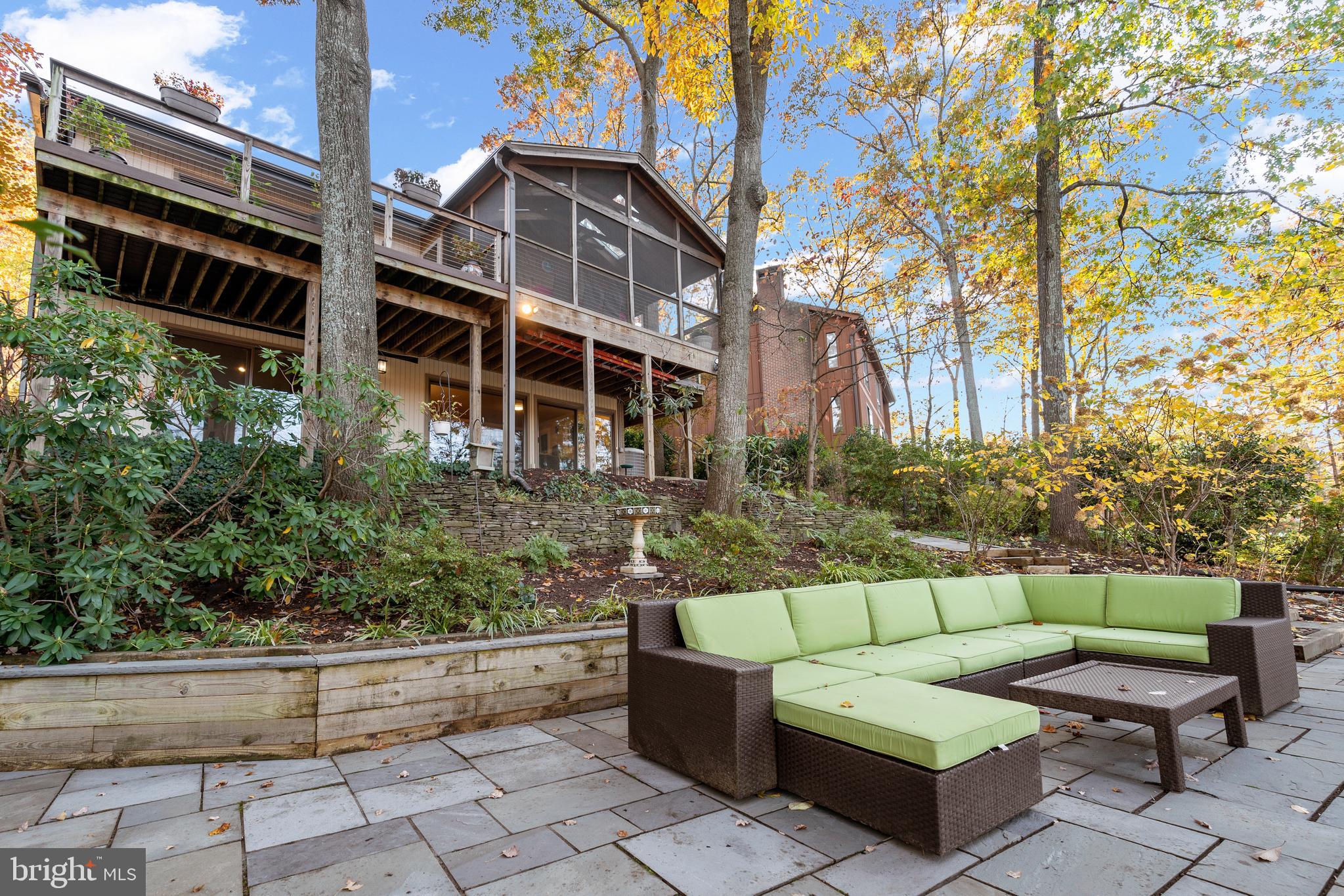 11226 South Shore Road Reston, VA 20190 - Photo 3 of 45 Tiered hardscaping in rear yard