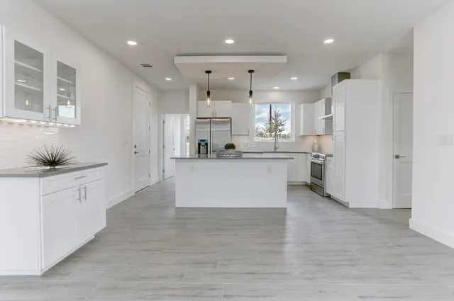 $614,000 | 4300 Mansfield Dam Road, Unit 1131, Austin, TX 78734