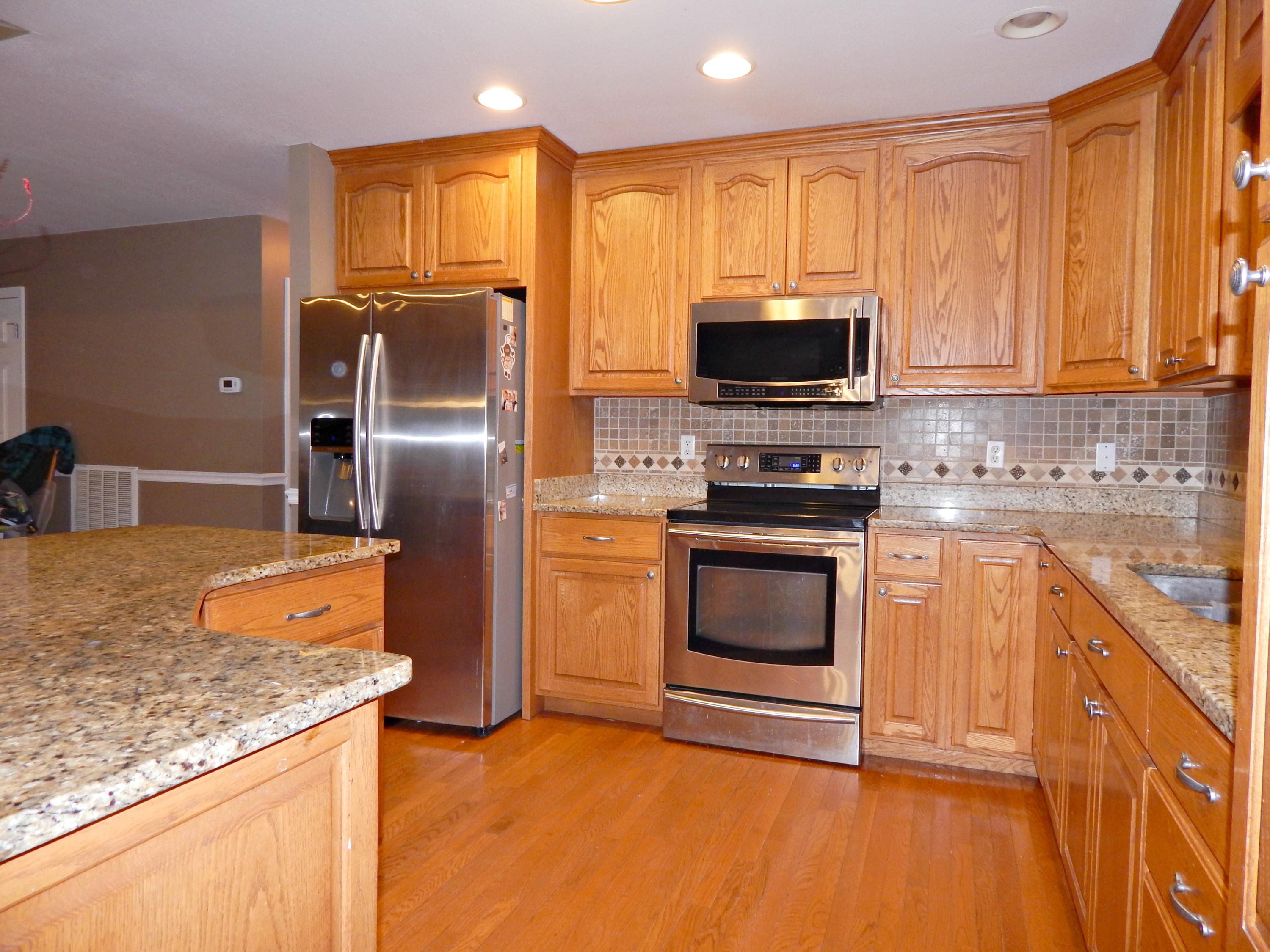 637 Emory River Road Harriman, TN 37748 - Photo 2 of 30 23