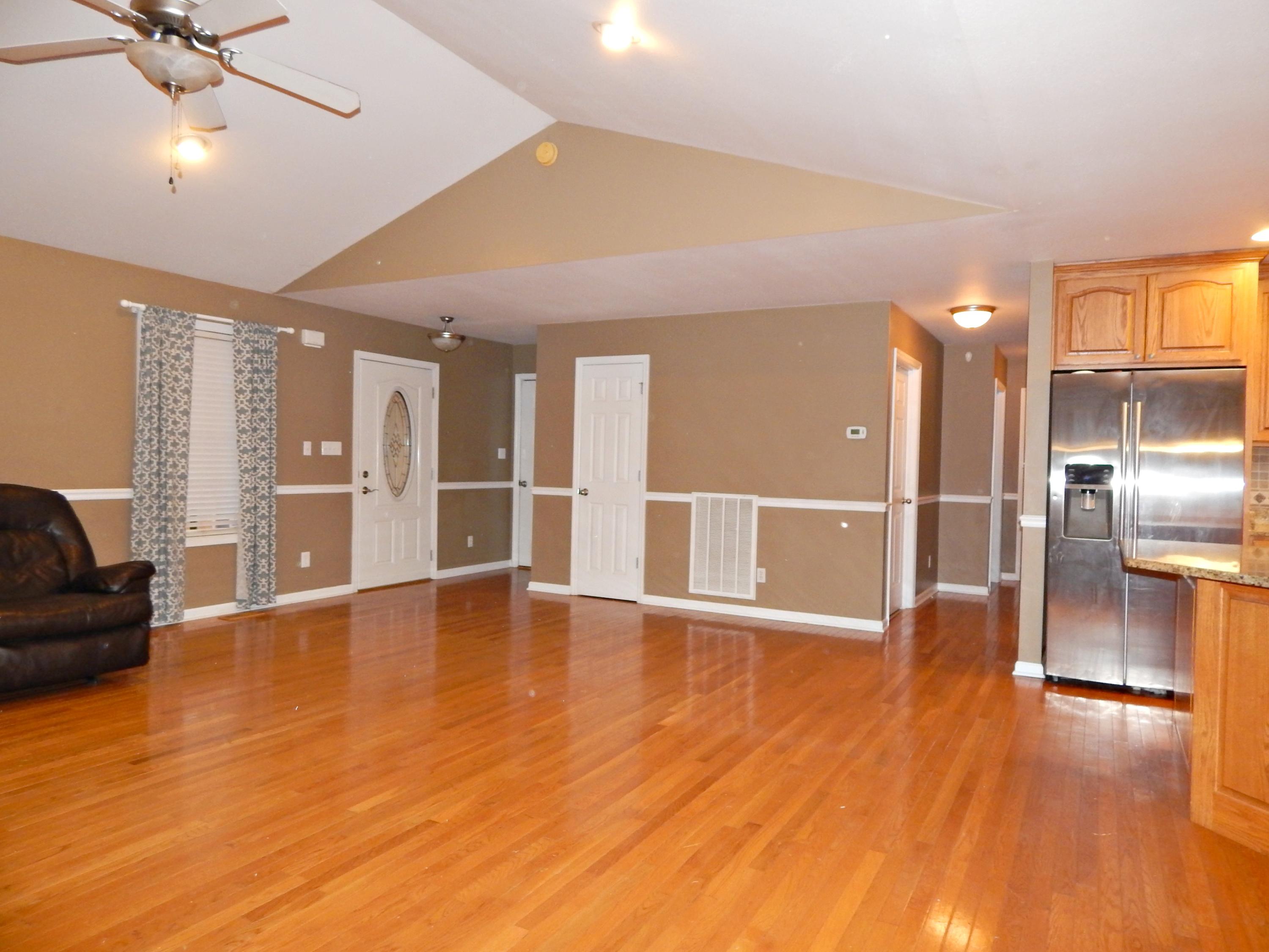637 Emory River Road Harriman, TN 37748 - Photo 9 of 30 25