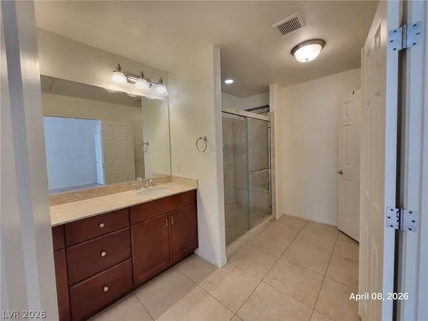 $2,550 | 5882 Azzura Palms Avenue, Las Vegas, NV 89139