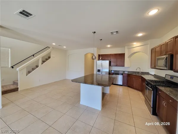 $2,550 | 5882 Azzura Palms Avenue, Las Vegas, NV 89139