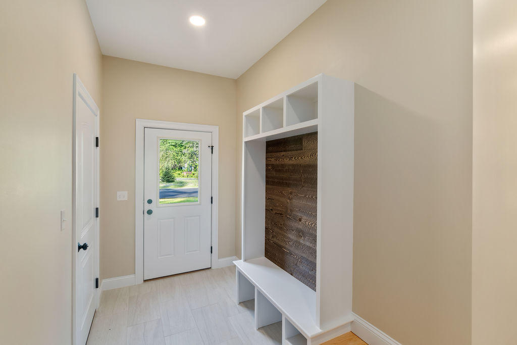 174 Brook Road Falmouth, ME 04105 - Photo 10 of 42 006_174brookrdfalmouth-10