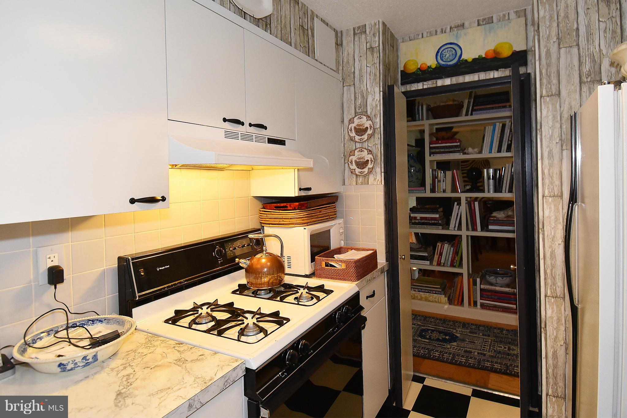 429 N Street Southwest, Unit 705 Washington, DC 20024 - Photo 12 of 30 Kitchen