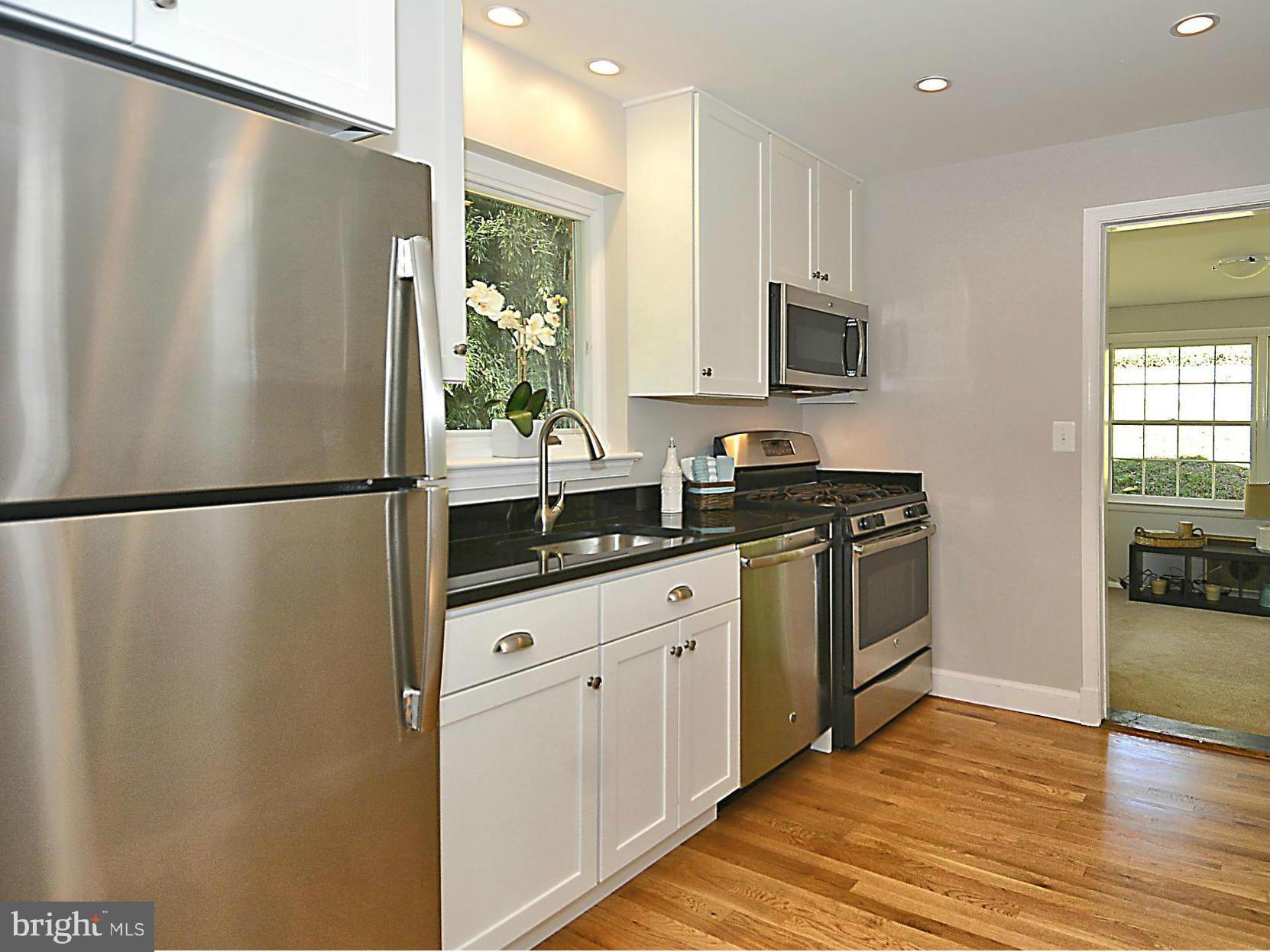 1414 Ruffner Road Alexandria, VA 22302 - Photo 6 of 30 Kitchen