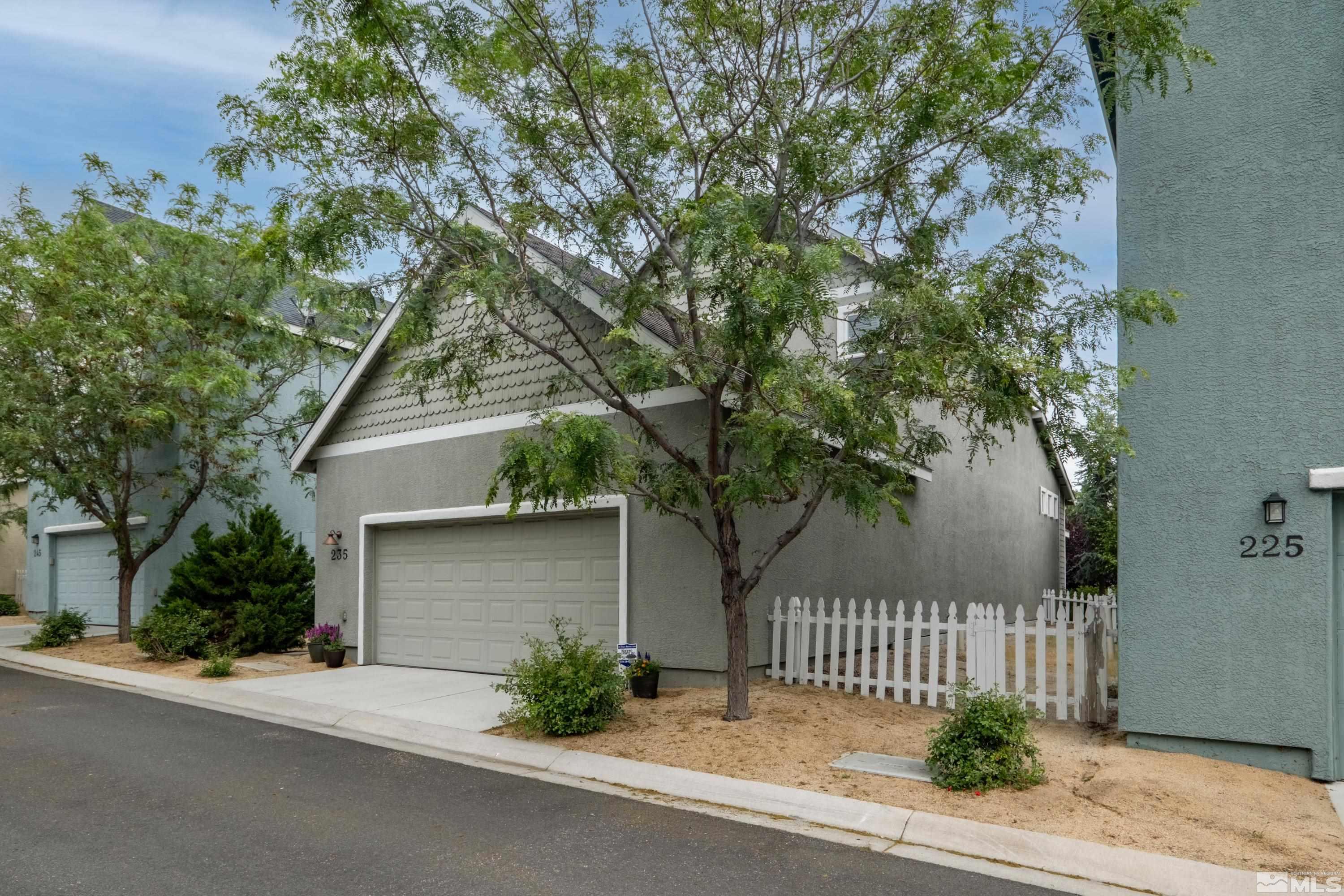 235 Brenham Avenue Reno, NV 89509 - Photo 31 of 32 front view of a house