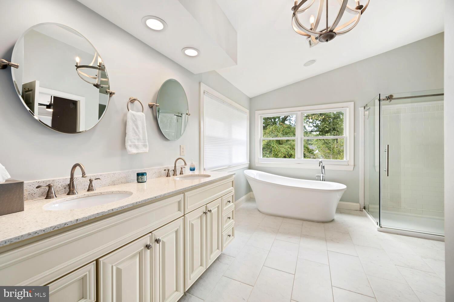 119 Watson Road Centreville, MD 21617 - Photo 29 of 57 Fabulous Primary Bath