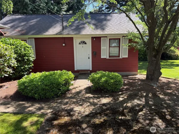 $1,700 | 4617 Fowler Avenue, Unit 3, Everett, WA 98203