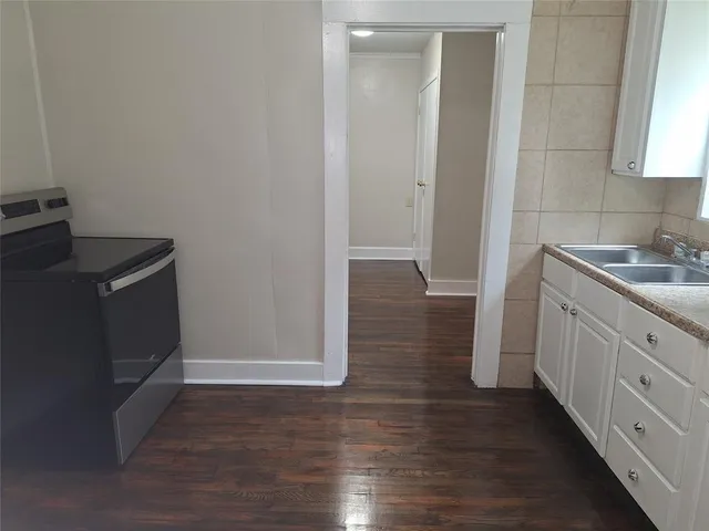 $1,300 | 506 East Main Street, Decatur, TX 76234