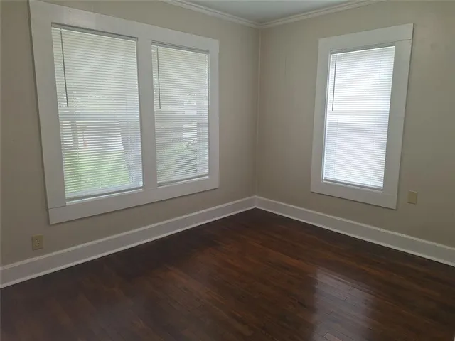 $1,300 | 506 East Main Street, Decatur, TX 76234