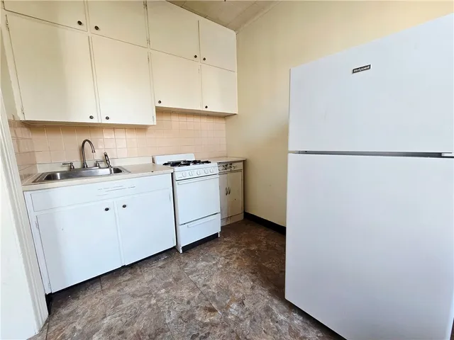 $900 | 385 South Main Street, Geneva City, NY 14456